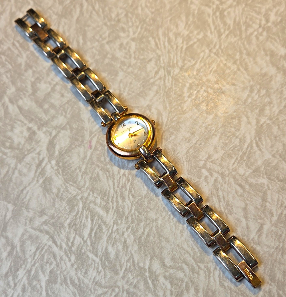 Fossil F2 Women's Dress Analog Quartz Watch White Dial Two-Tone Bracelet